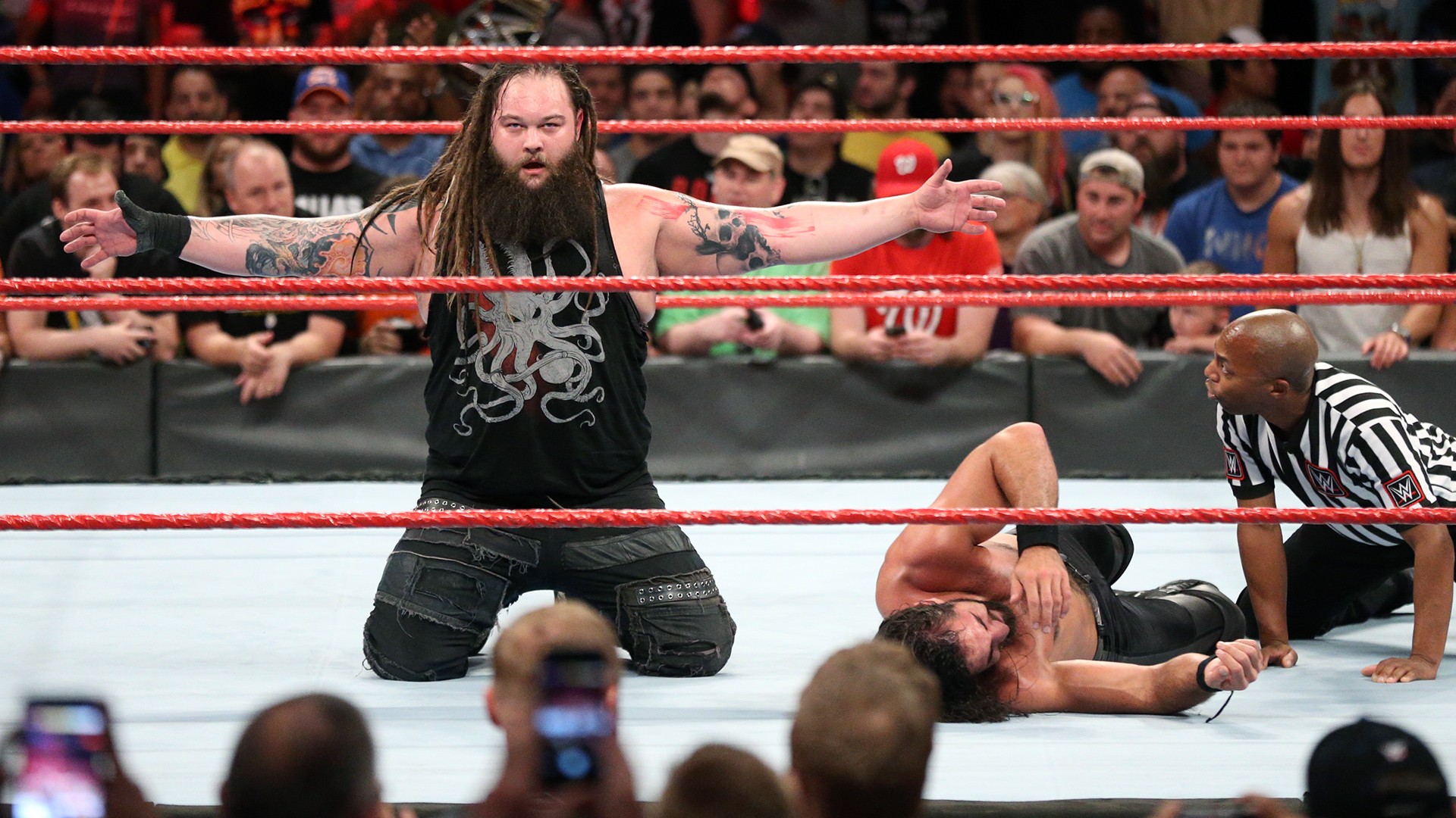 Wyatt vs. Rollins