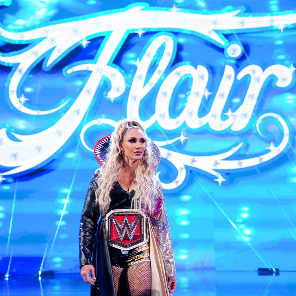 Charlotte Flair também está de volta ao SmackDown