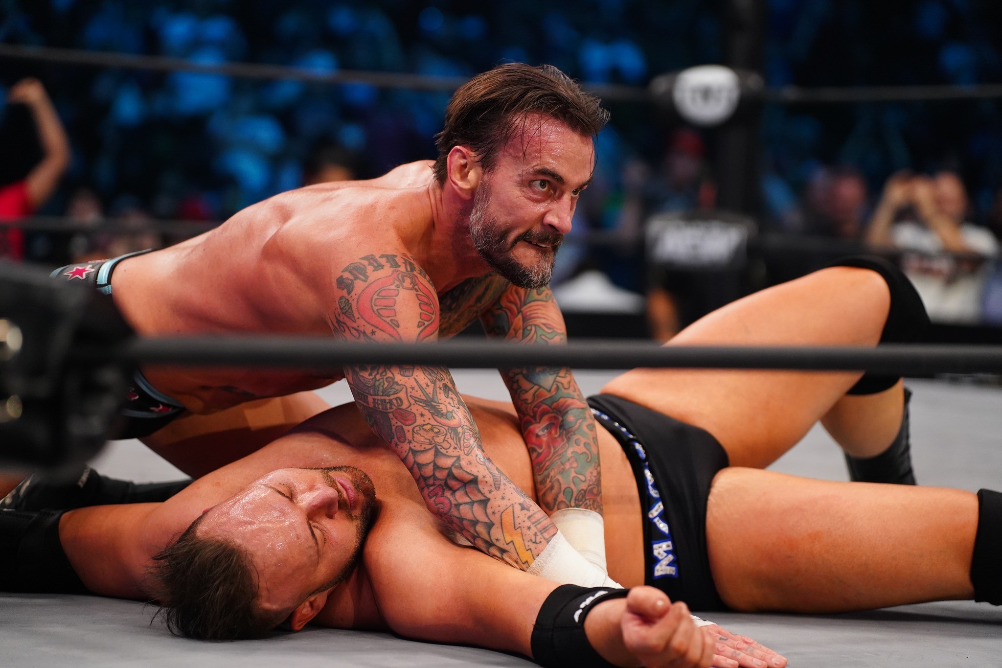 CM Punk vence QT Marshall no AEW Dynamite