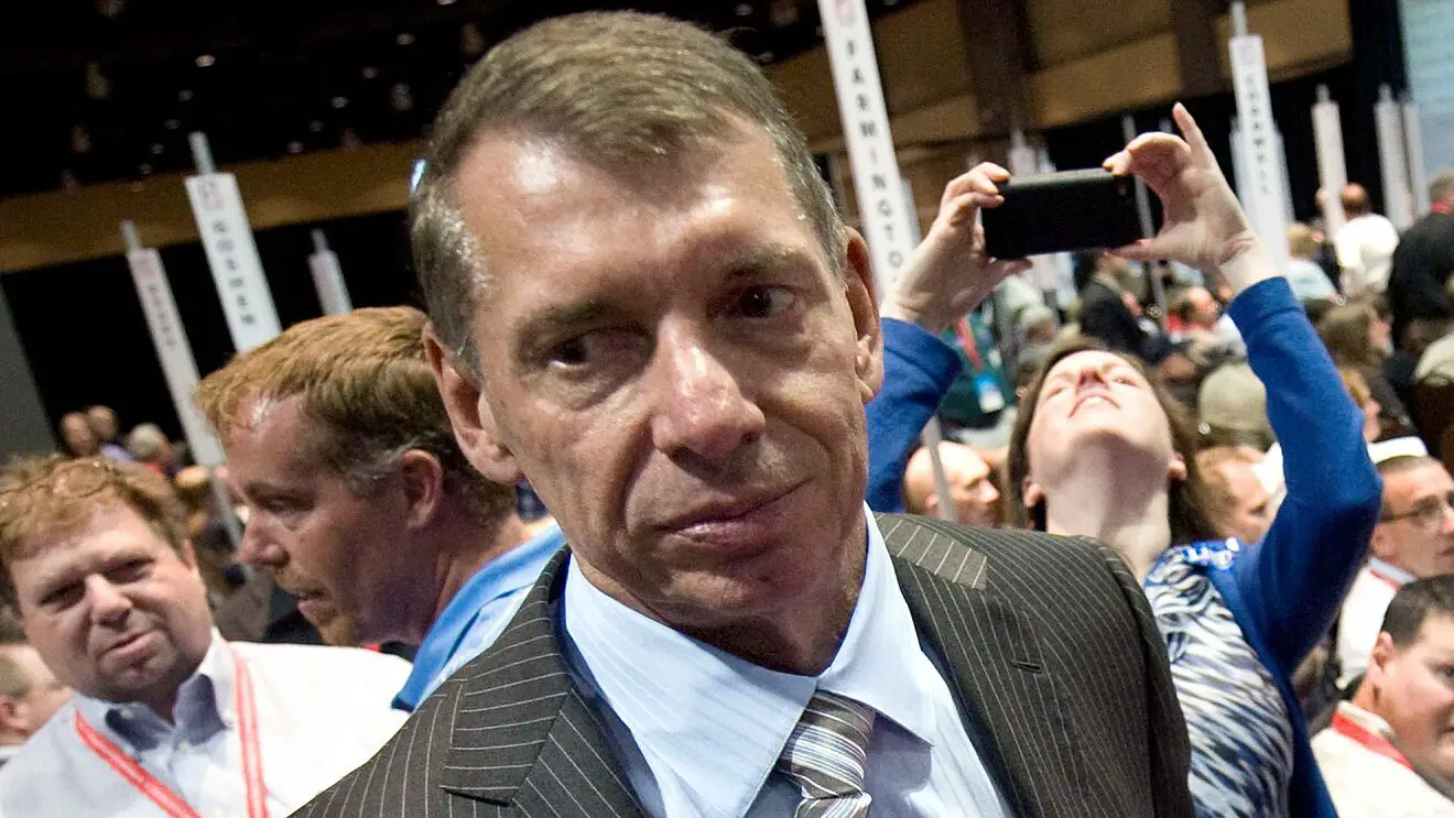 Vince McMahon fora da WWE