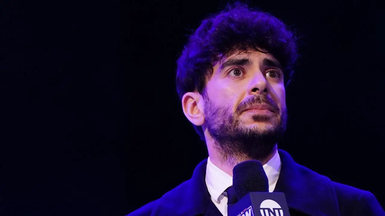 Ex-AEW critica Tony Khan em sua saída