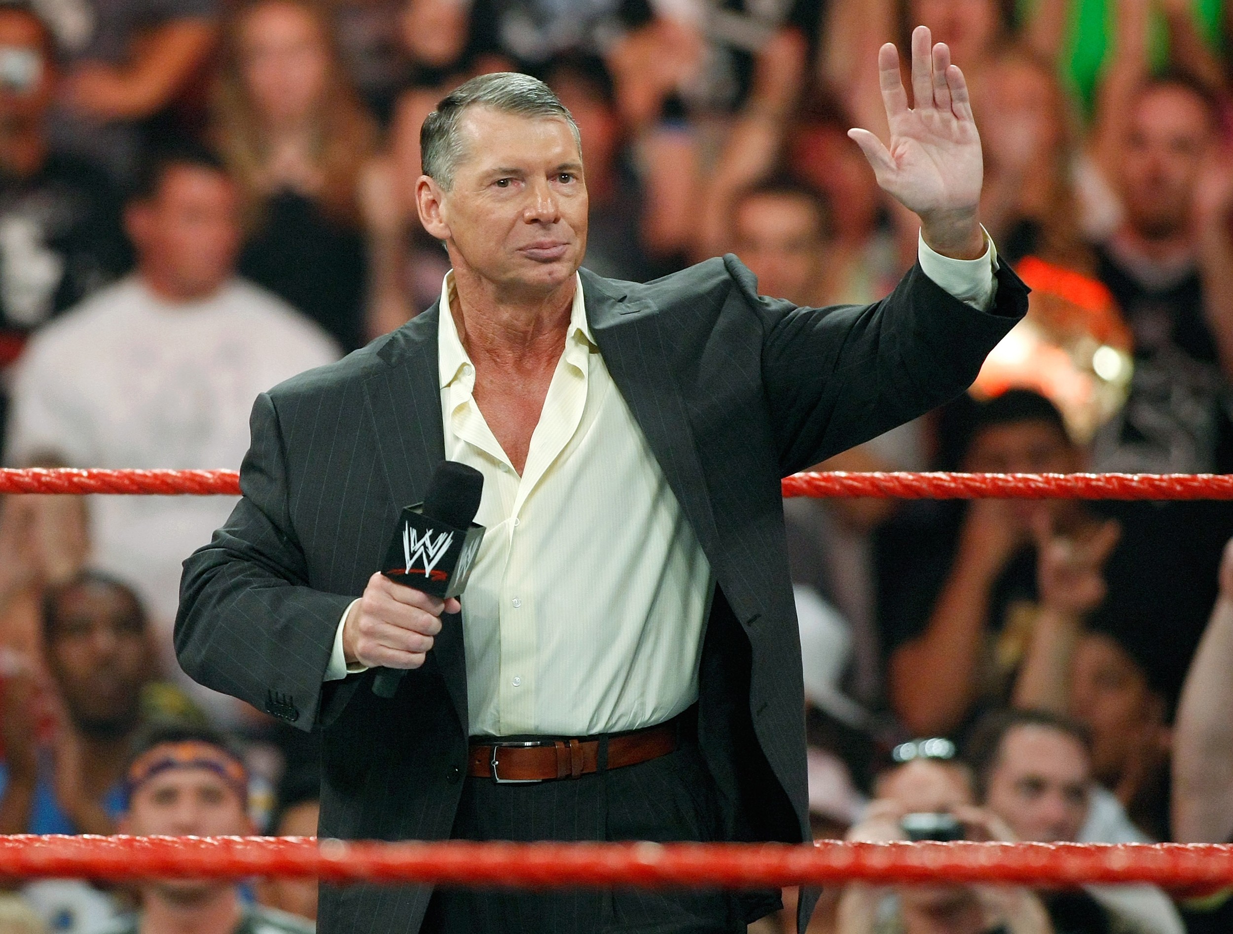 Todas as referências a Vince McMahon removidas da WWE