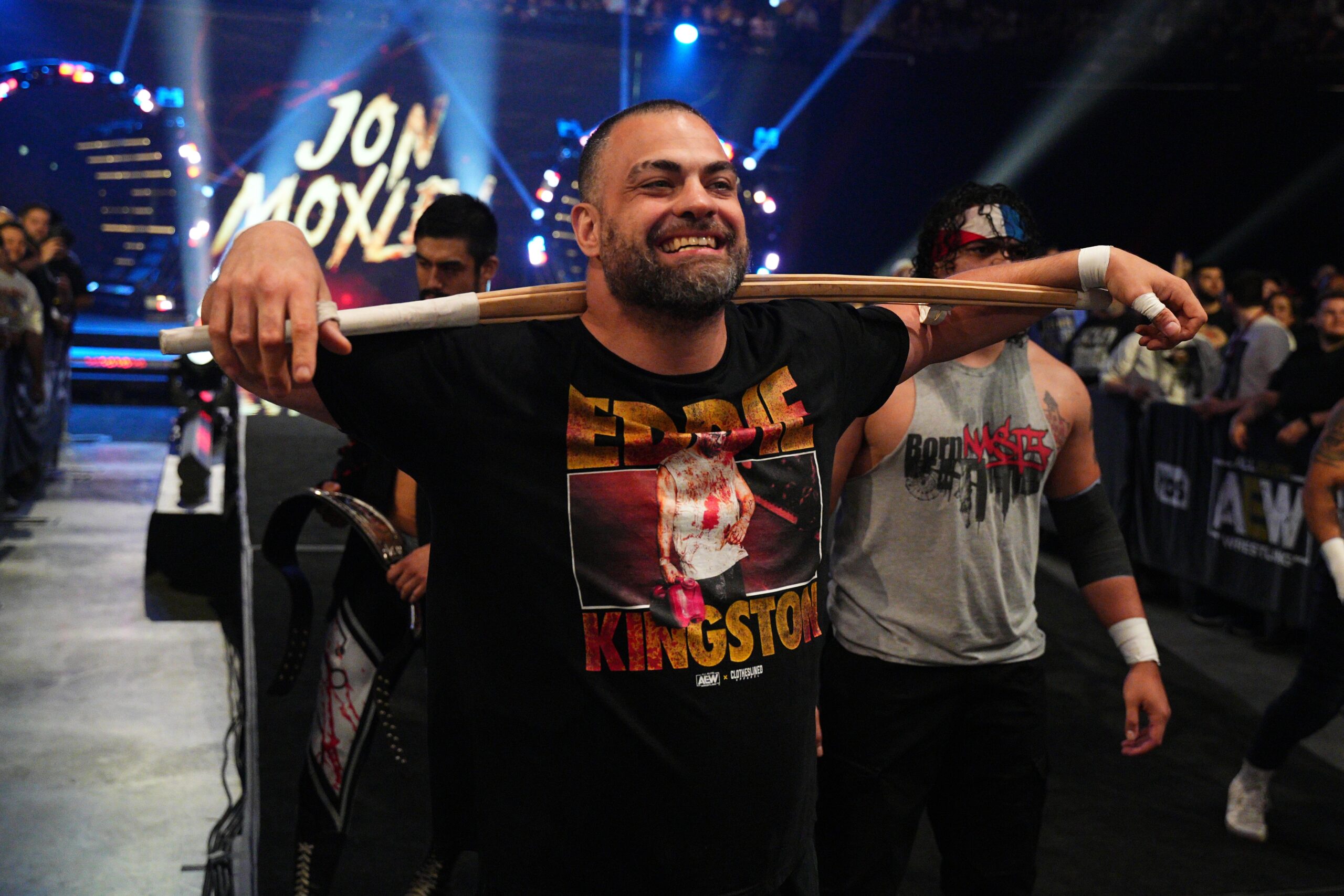 Eddie Kingston suspenso após agredir Sammy Guevara