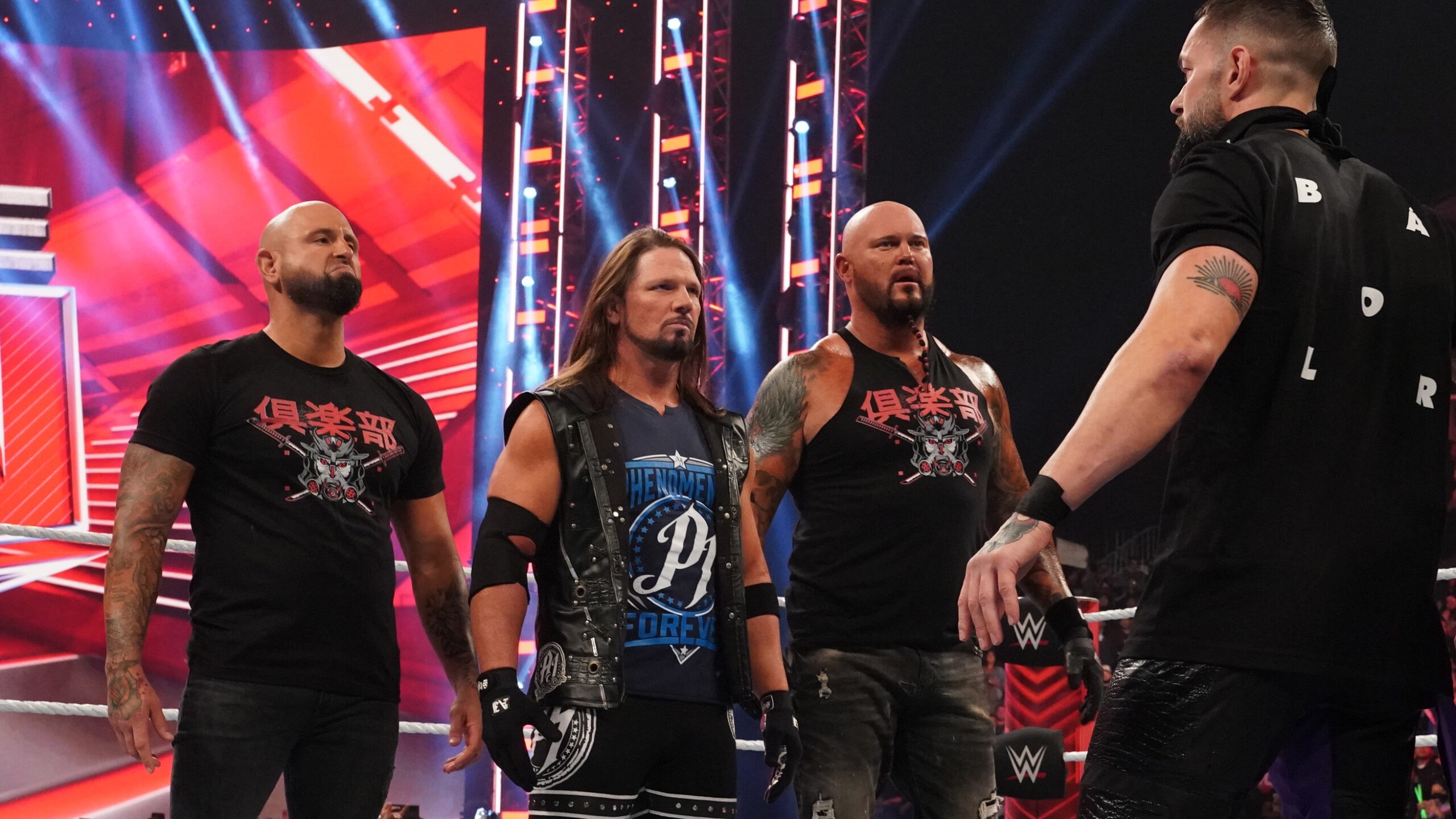 Luke Gallows e Karl Anderson retornam com AJ Styles no Raw