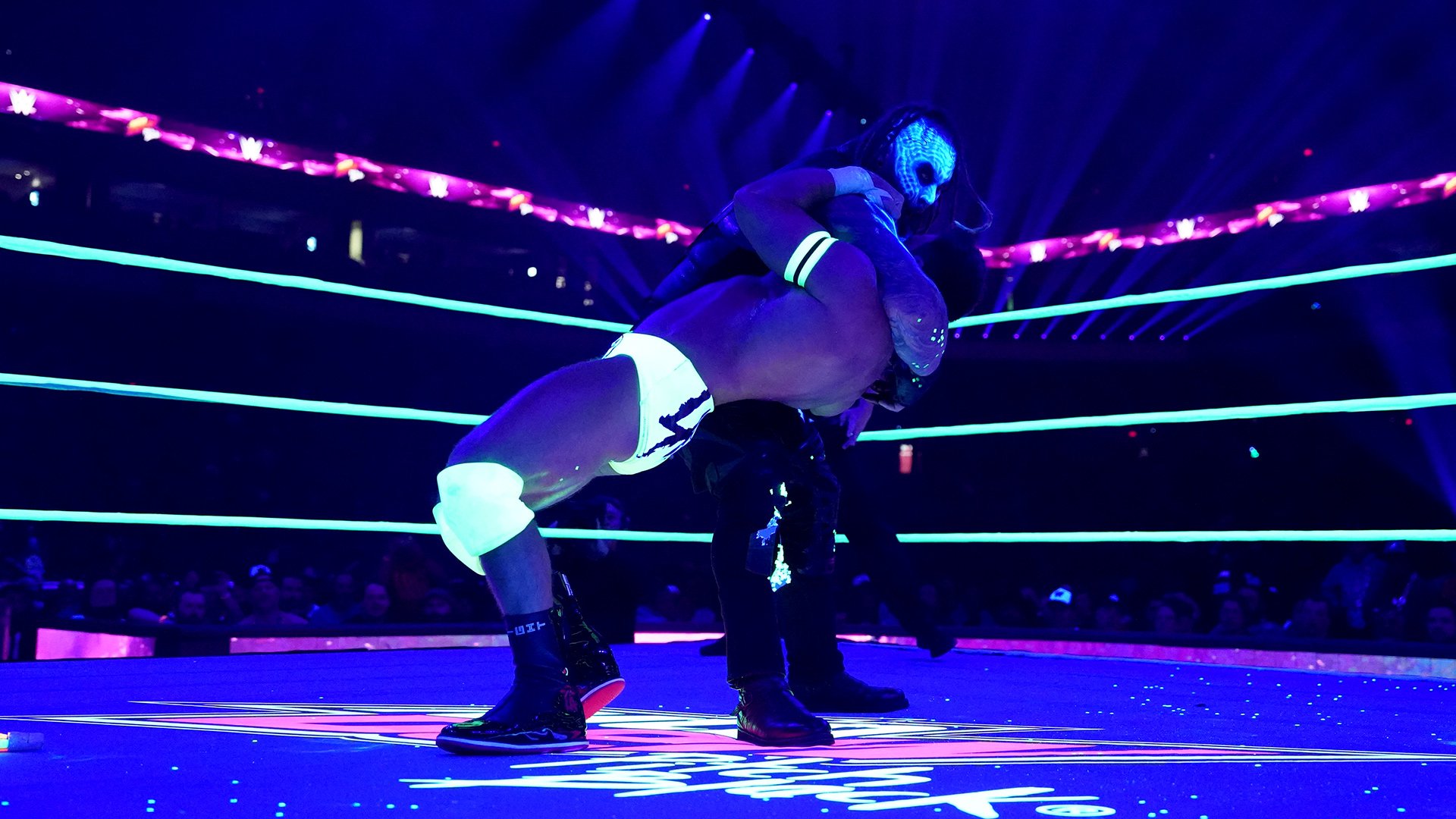 Bray Wyatt e LA Knight no WWE Royal Rumble