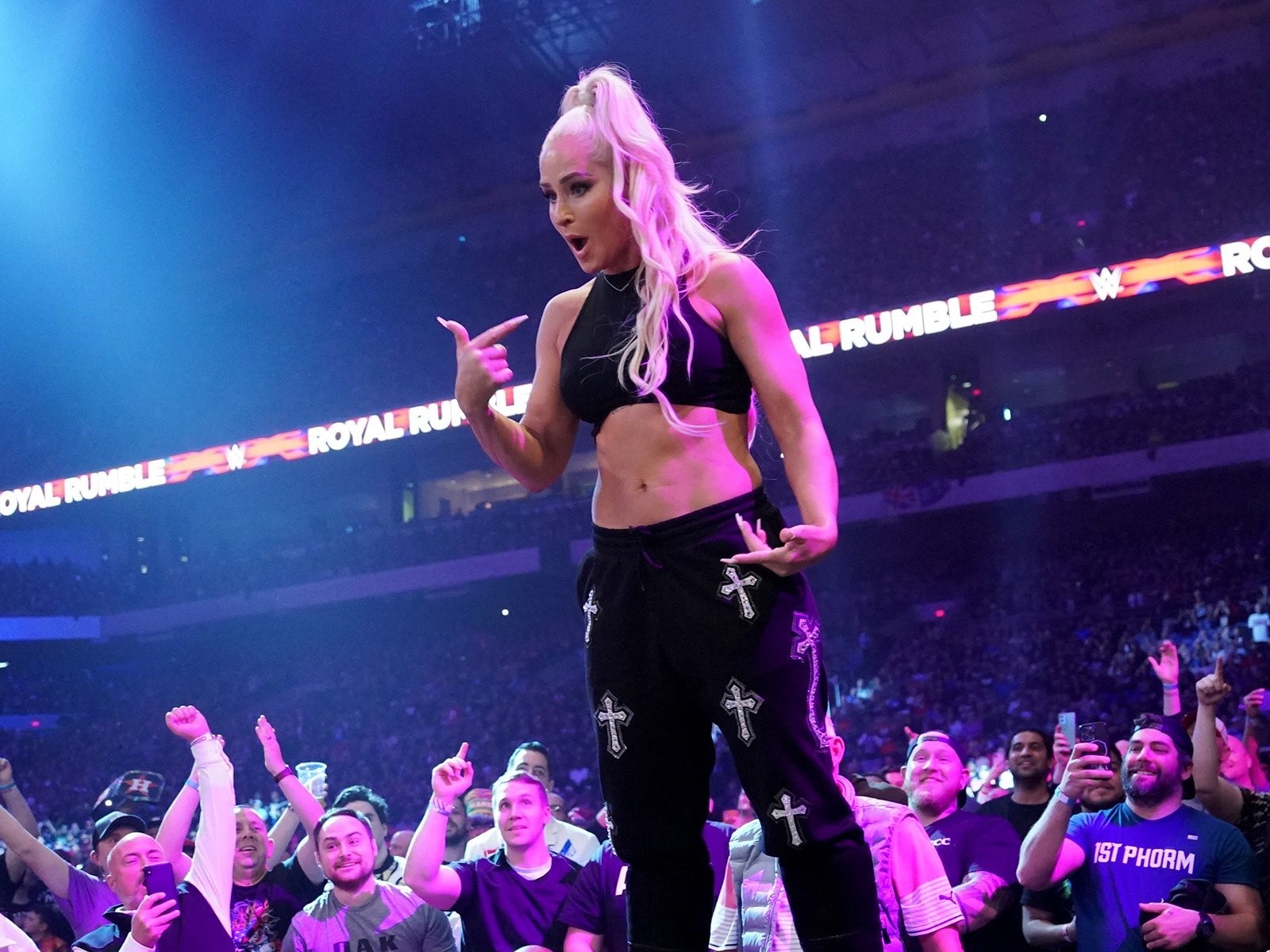 Michelle McCool amou lutar de calça de moletom no Royal Rumble