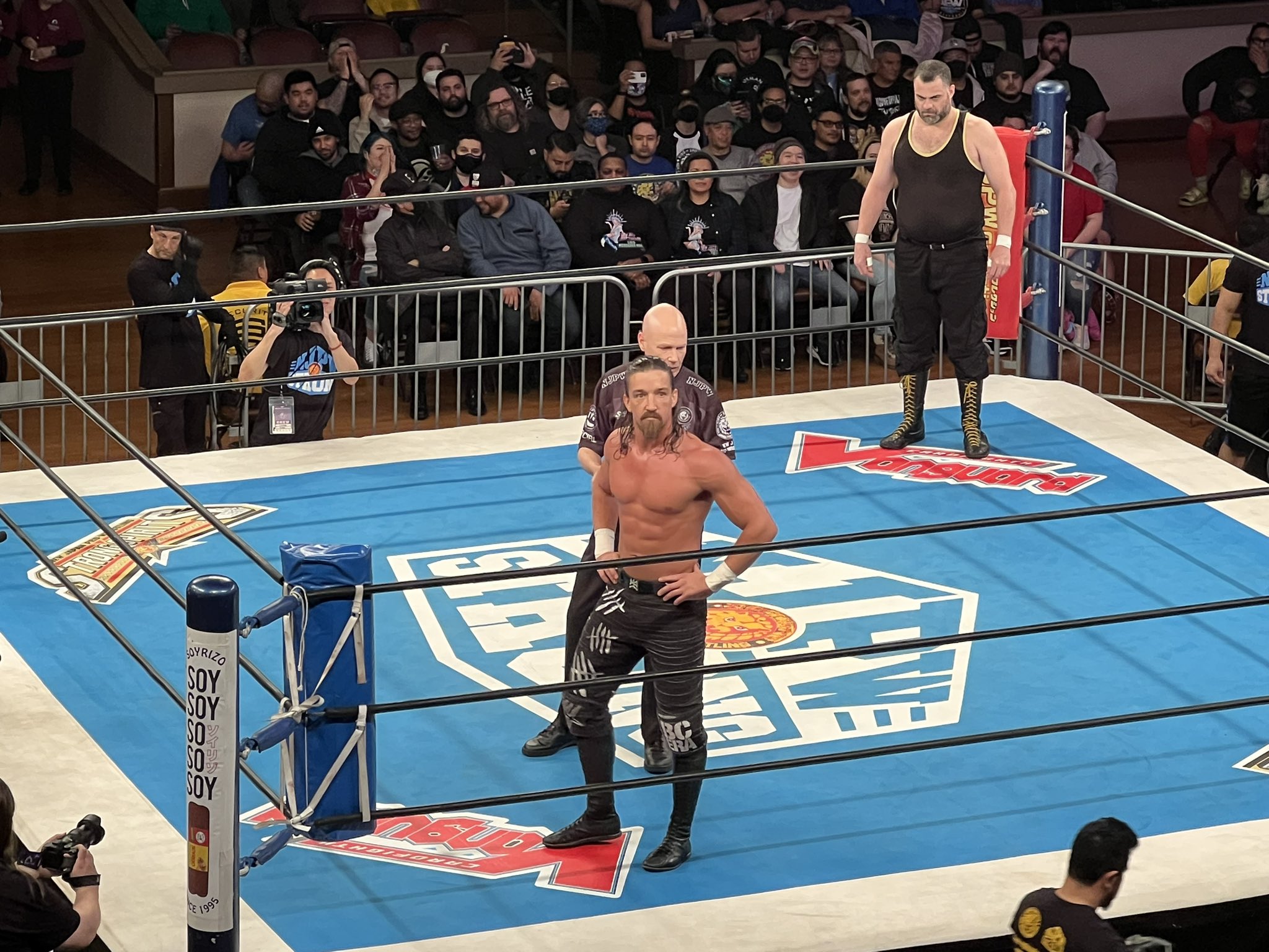 Jay White perde para Eddie Kingston e é forçado a sair da NJPW