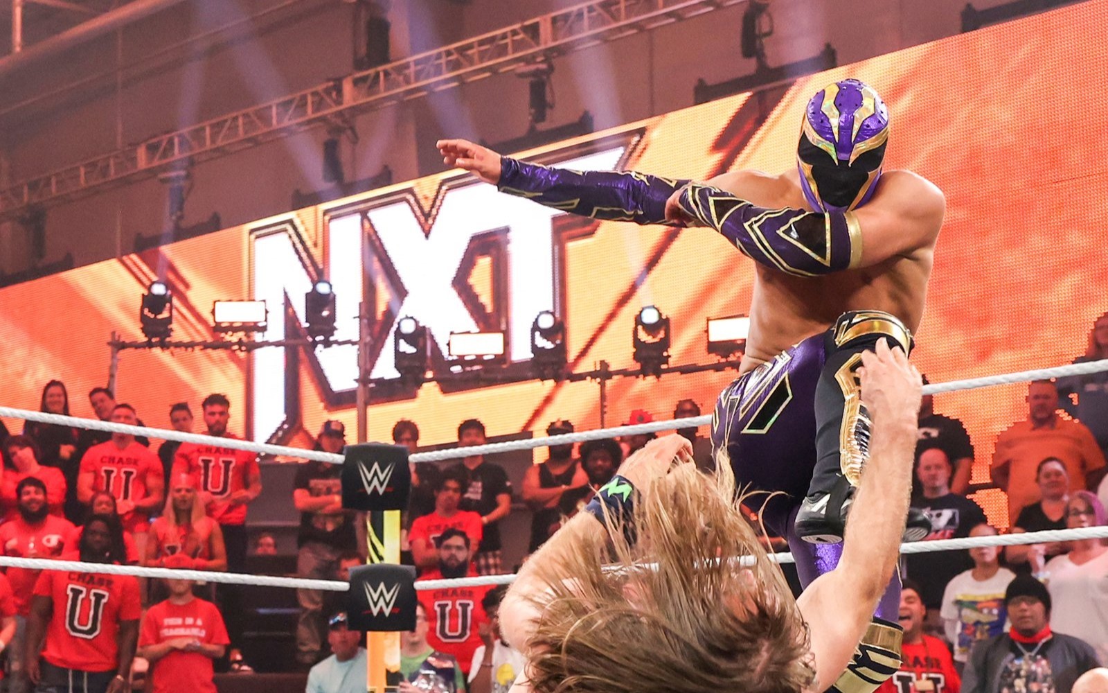 Axiom - WWE NXT 28 03 23