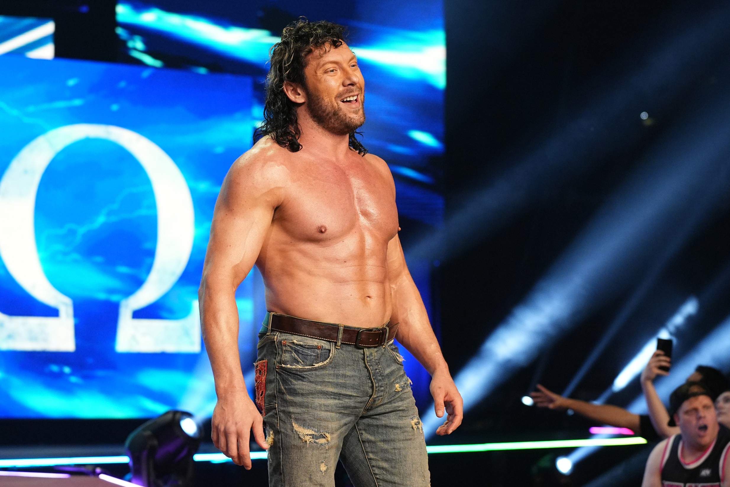 Mais informações sobre o contrato de Kenny Omega com a AEW