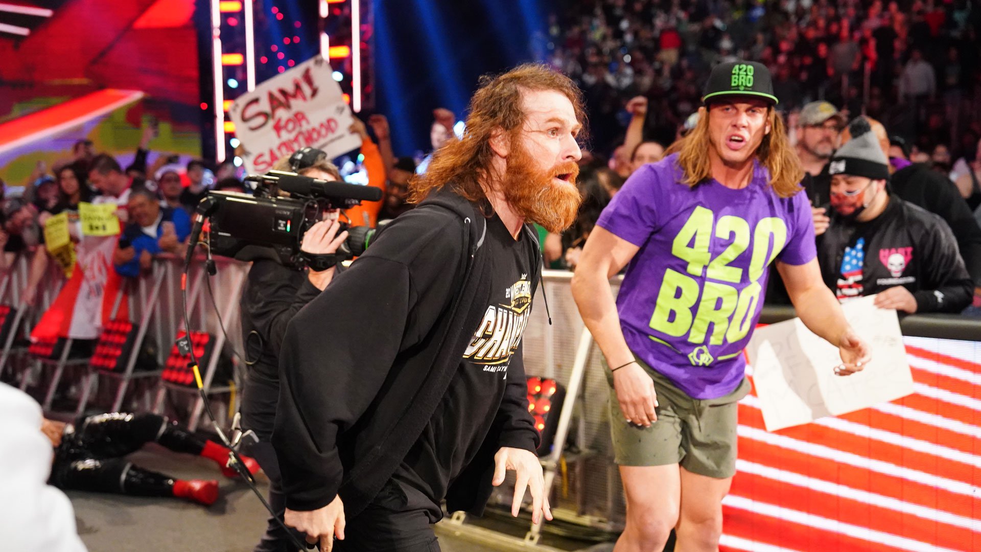 Sami Zayn e Matt Riddle no WWE Raw 10 04 23