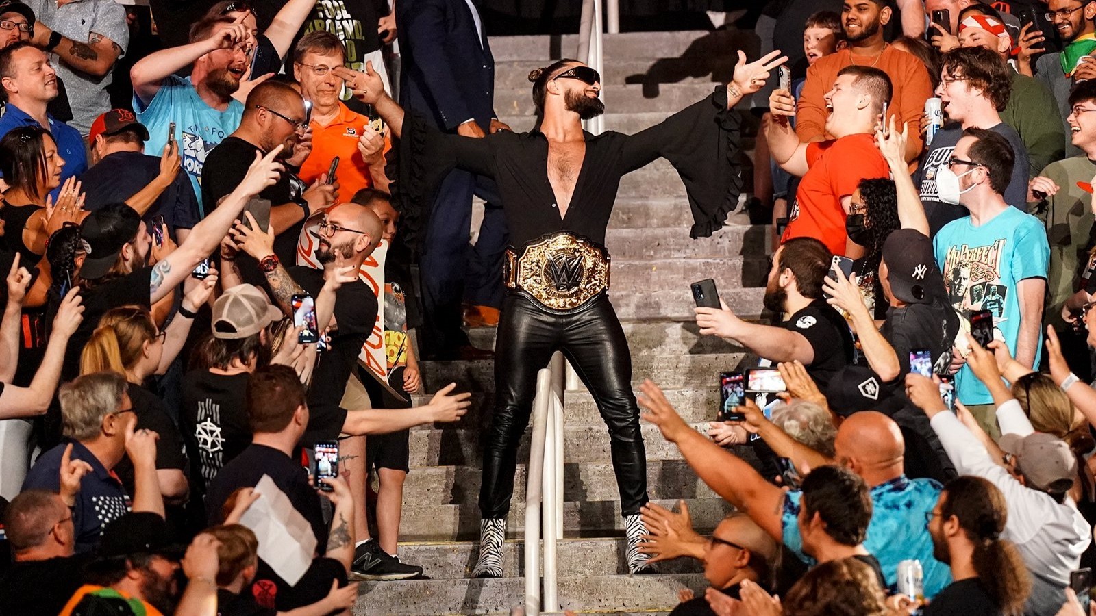 Atualização de Seth Rollins no WWE Raw após conquistar o World Heavyweight Title