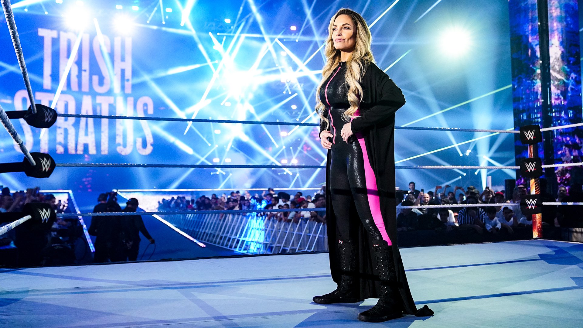 Trish Stratus lutará no WWE Raw após 12 anos
