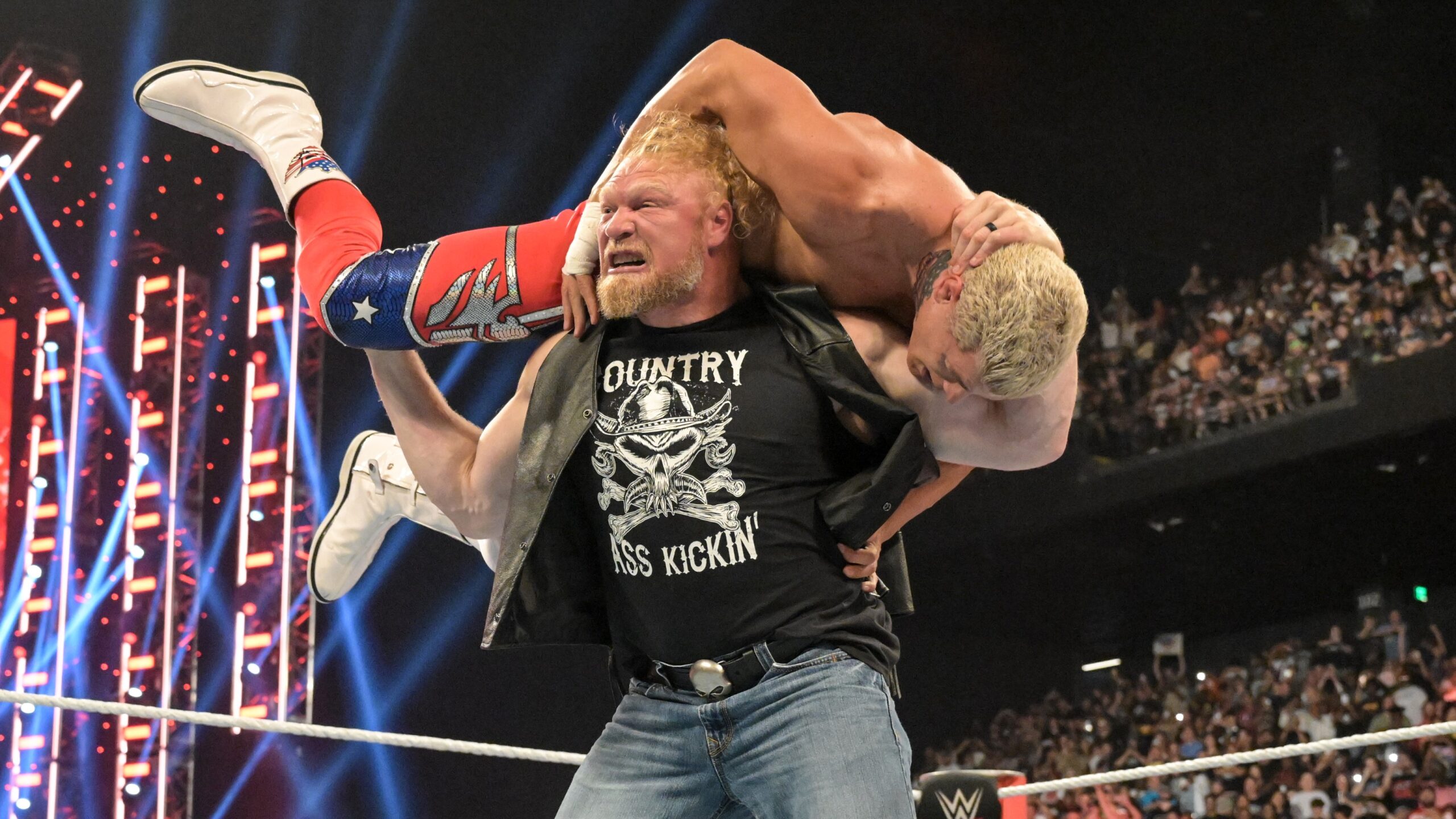 Brock Lesnar retornou durante WWE Raw