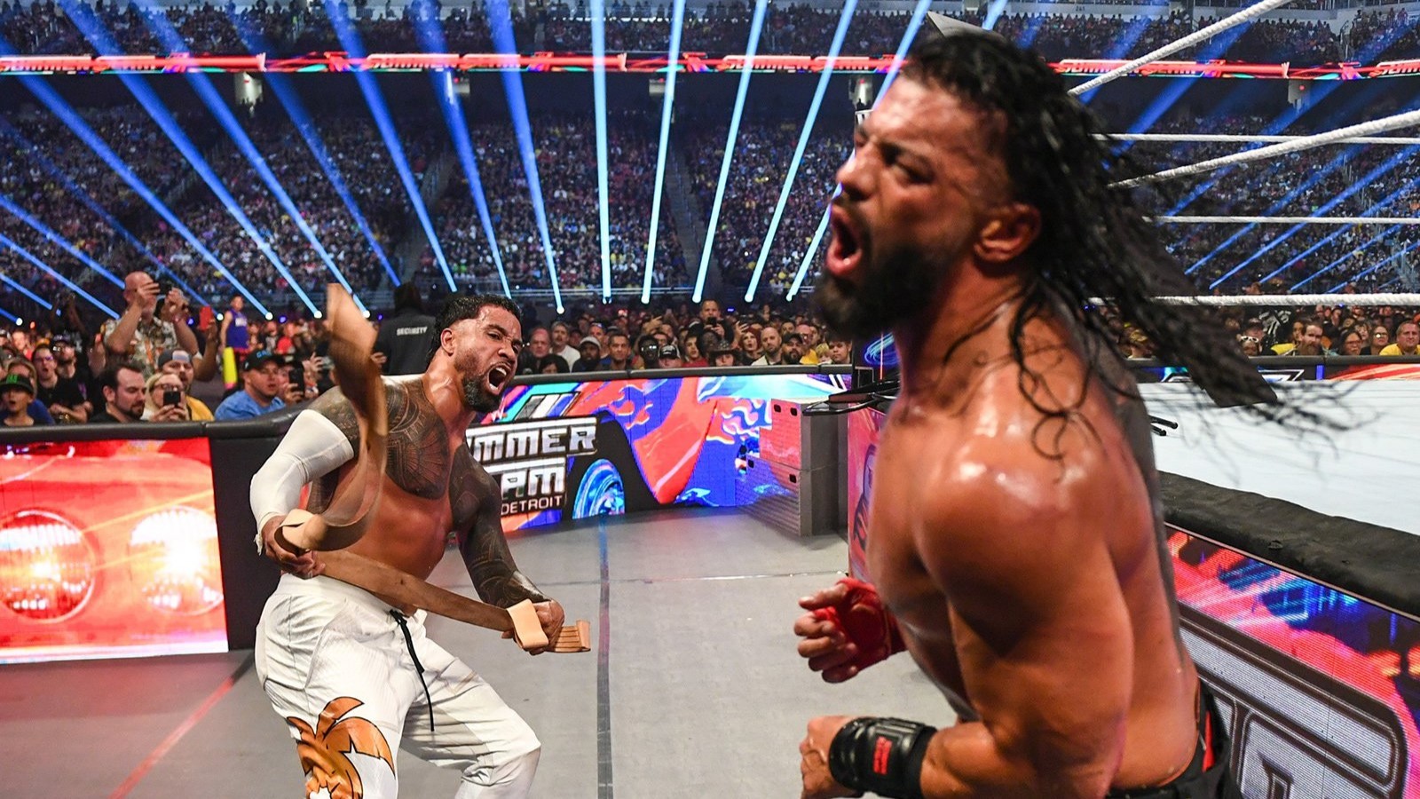 Roman Reigns sofreu lesão no WWE SummerSlam