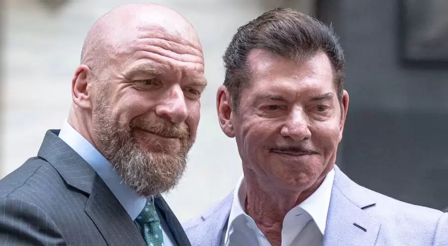 Triple H afirma não ter lido o processo movido contra Vince McMahon