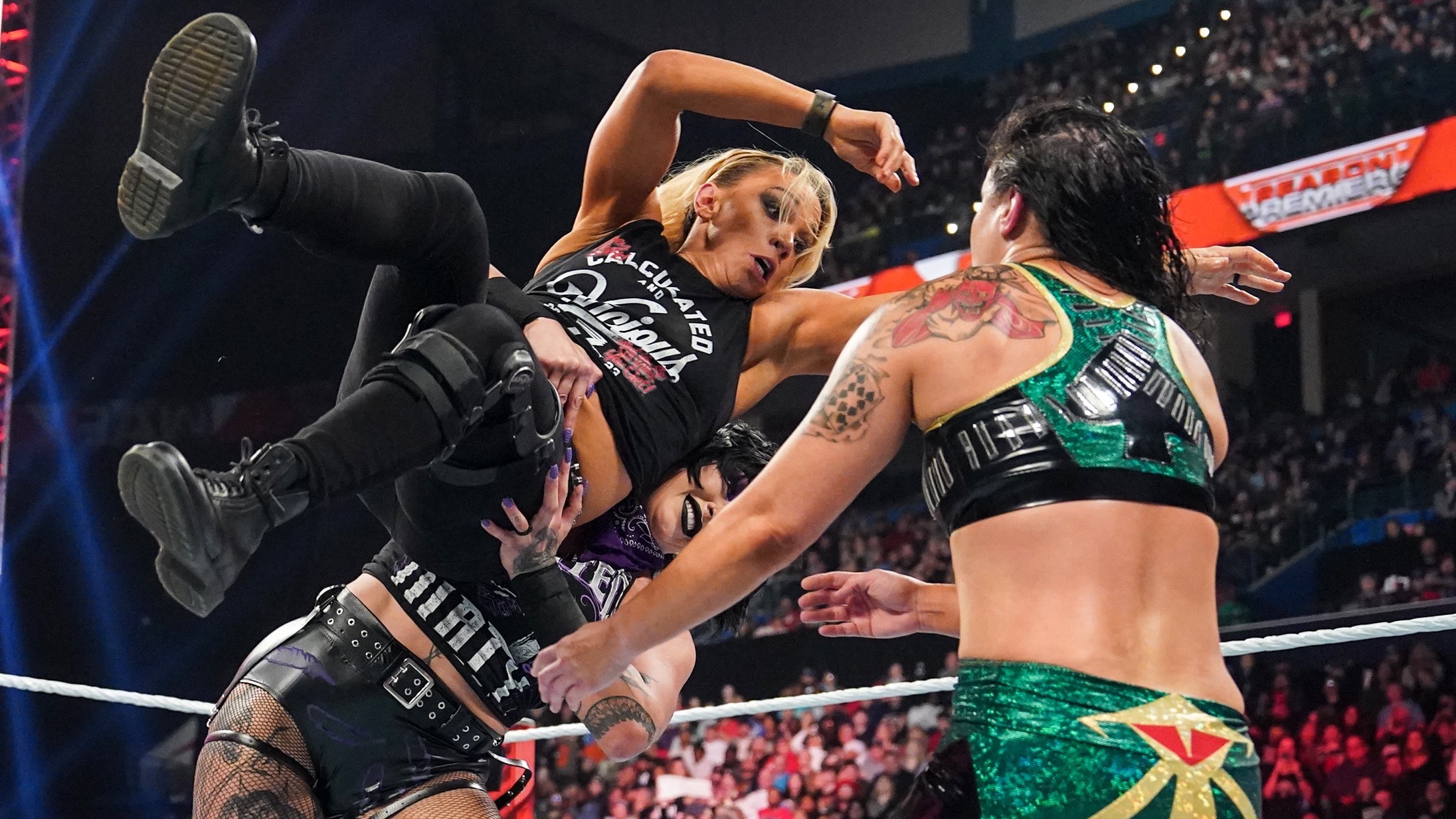 Combate 5-way pelo título mundial feminino confirmado no WWE Crown Jewel