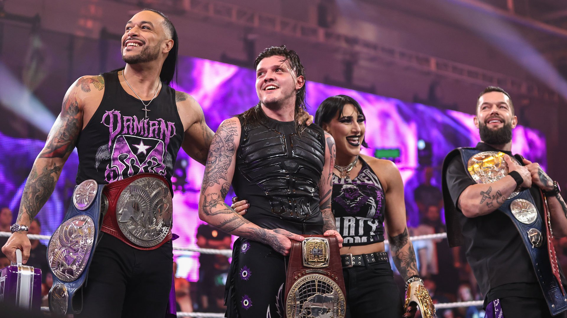 Dominik Mysterio recupera título no WWE NXT