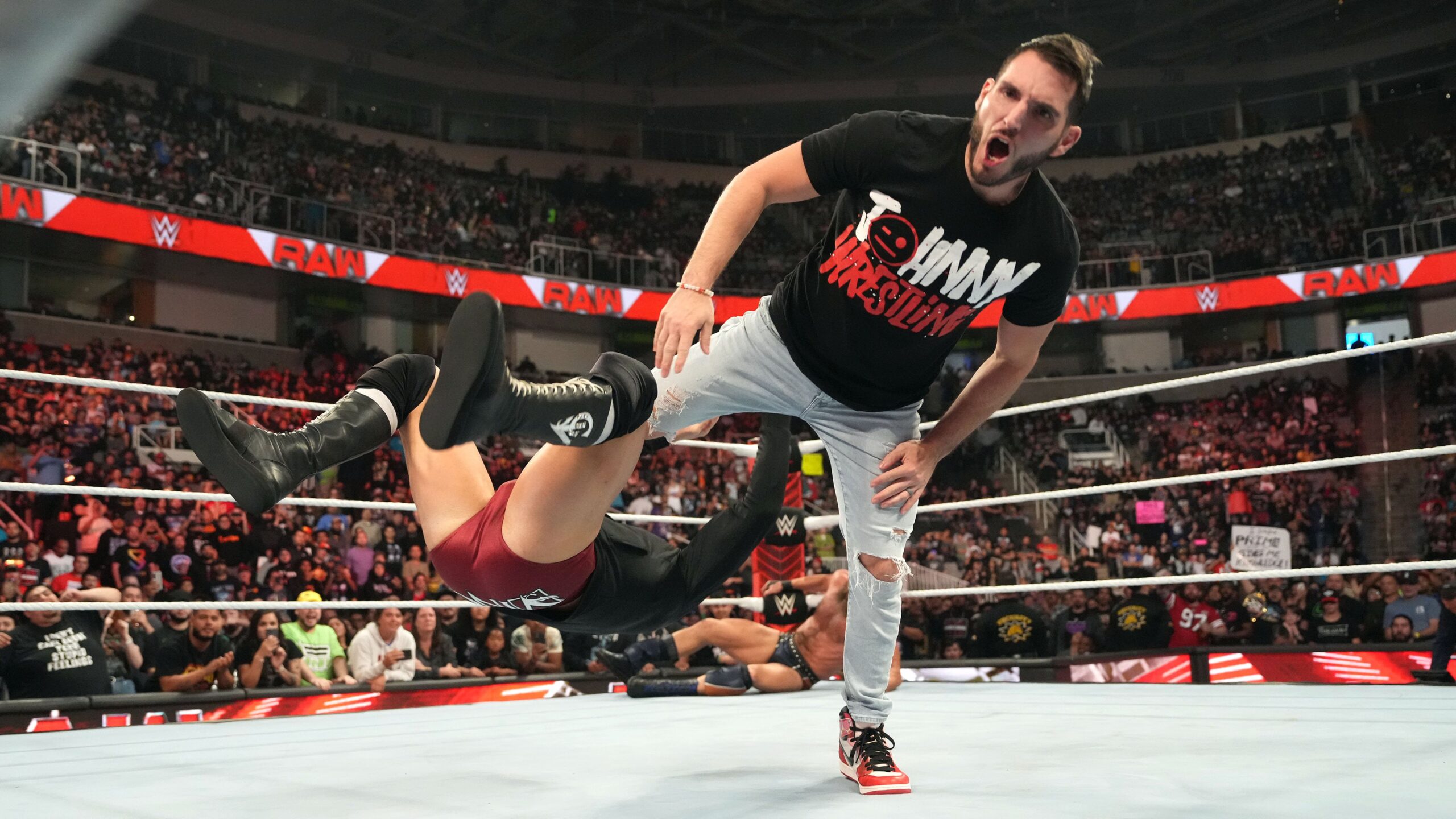 Johnny Gargano e Tommaso Ciampa se reúnem no WWE Raw