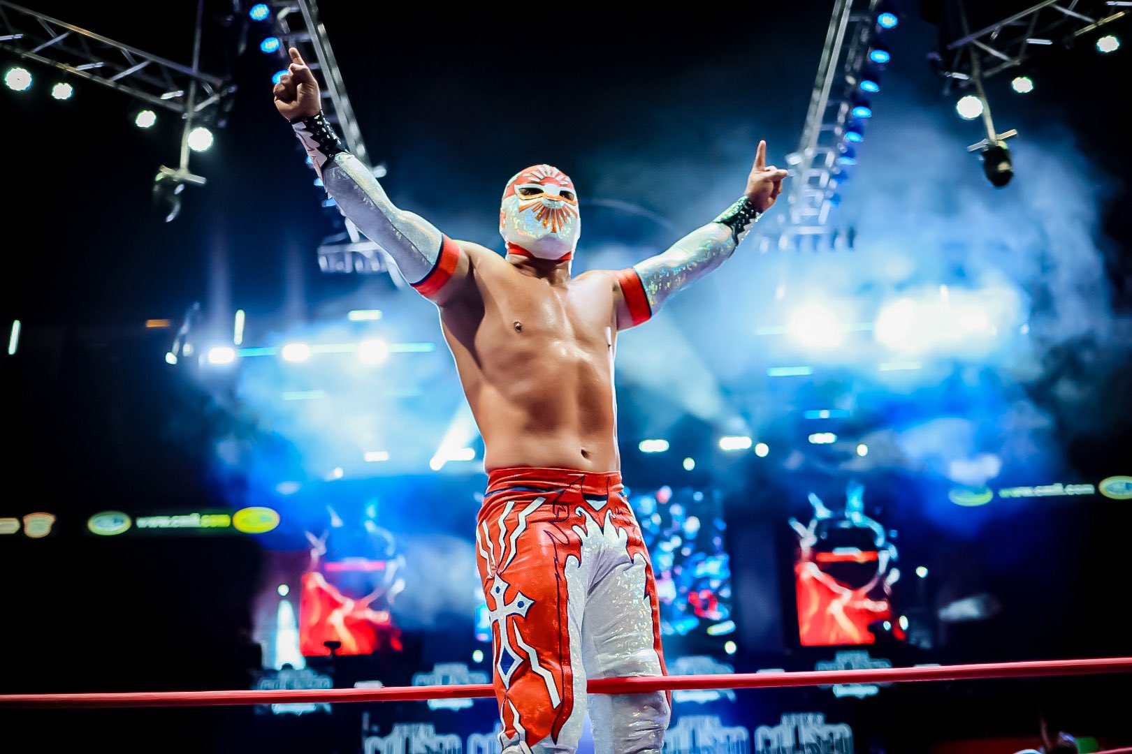 Mistico AEW CMLL