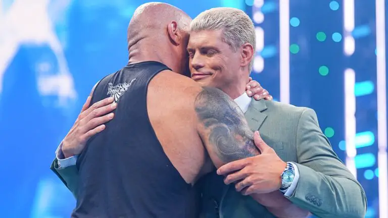 Fãs desaprovam The Rock tomando lugar de Cody Rhodes na WrestleMania 40