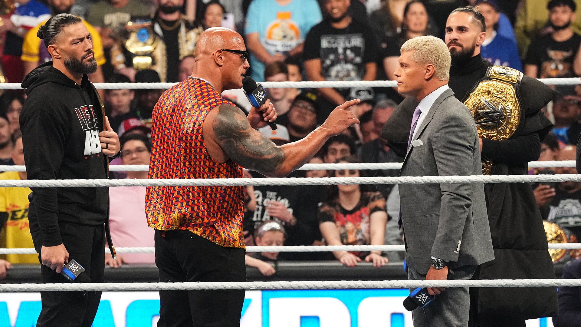 Cody Rhodes devolve tapa em The Rock no WWE SmackDown