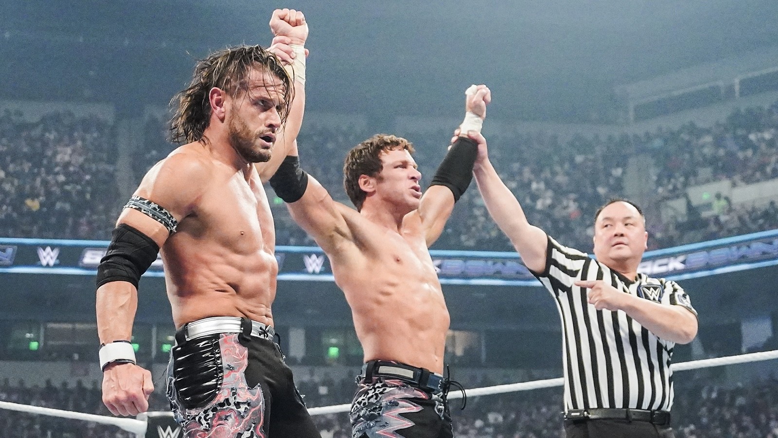 Alex Shelley e Chris Sabin, os Motor City Machine Guns, estreiam no WWE SmackDown