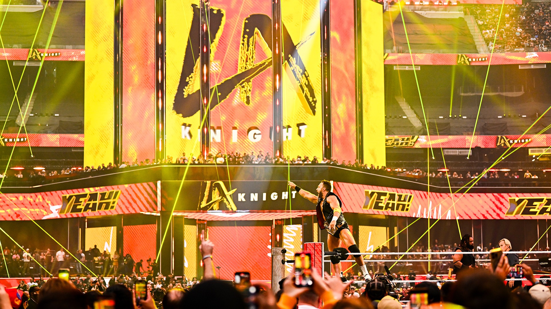 Possíveis motivos da WWE barrar push de LA Knight