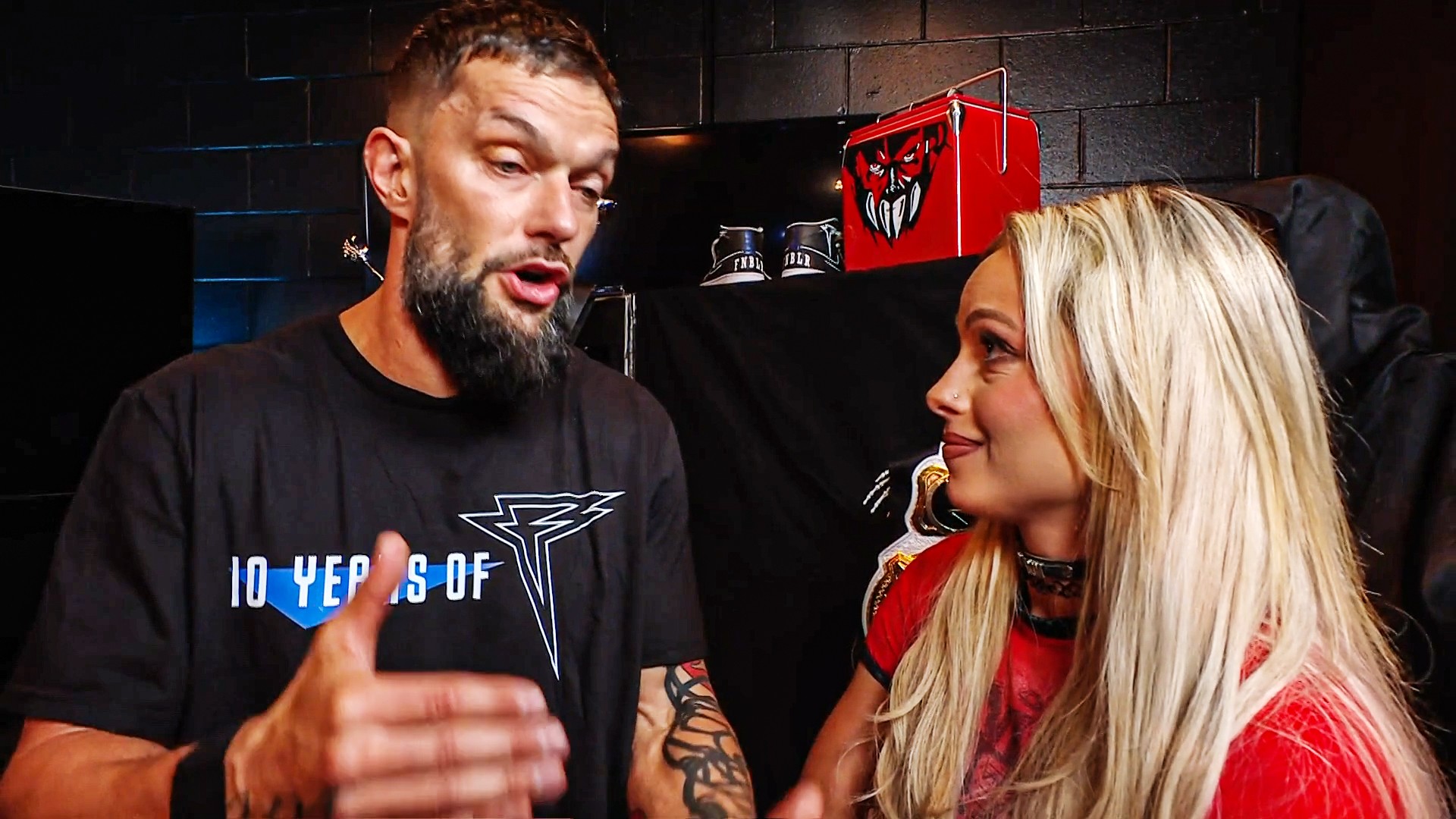 Liv Morgan confronta Finn Bálor e aumenta tensão no The Judgment Day