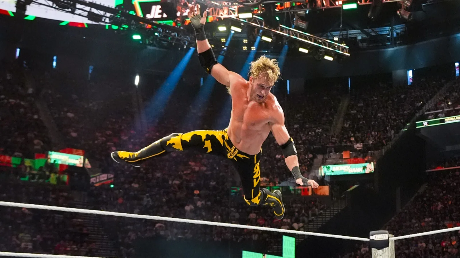 Logan Paul erra feio movimento de estrela da AEW
