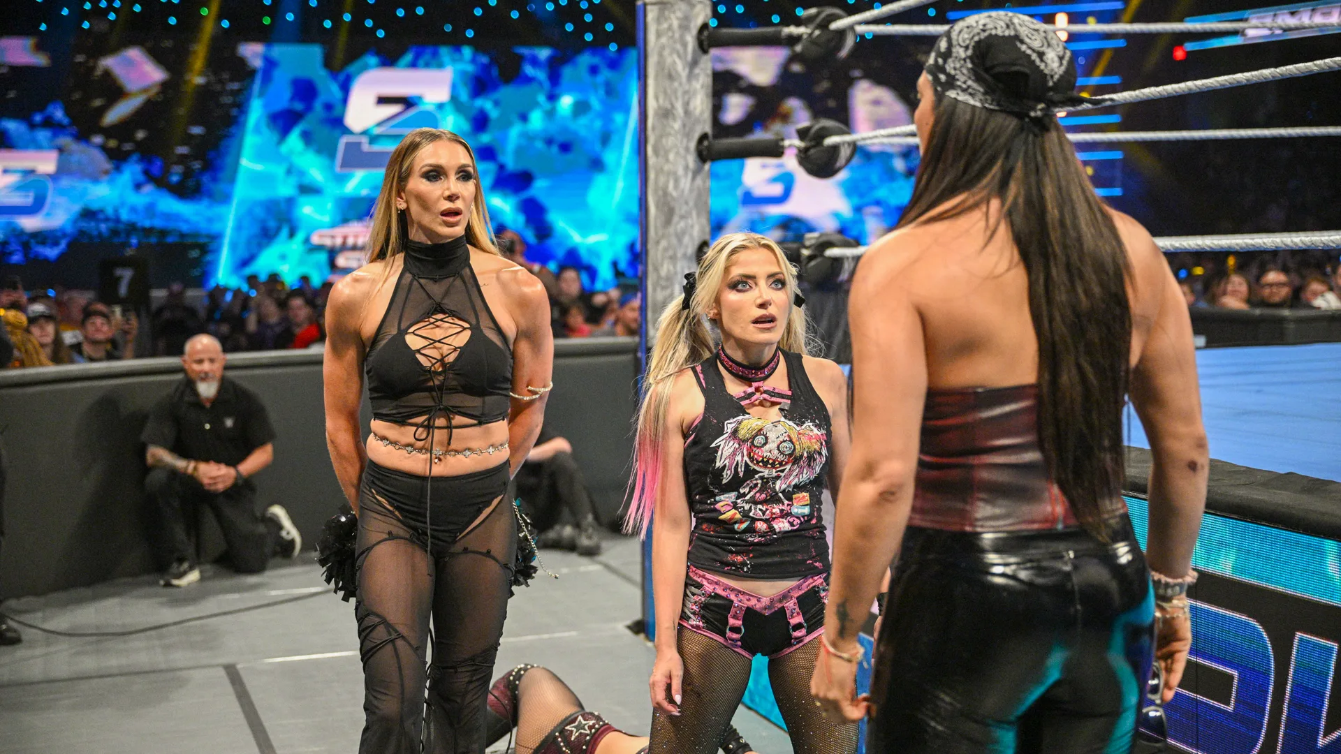 Atualização sobre planos para Charlotte Flair e Alexa Bliss na WWE