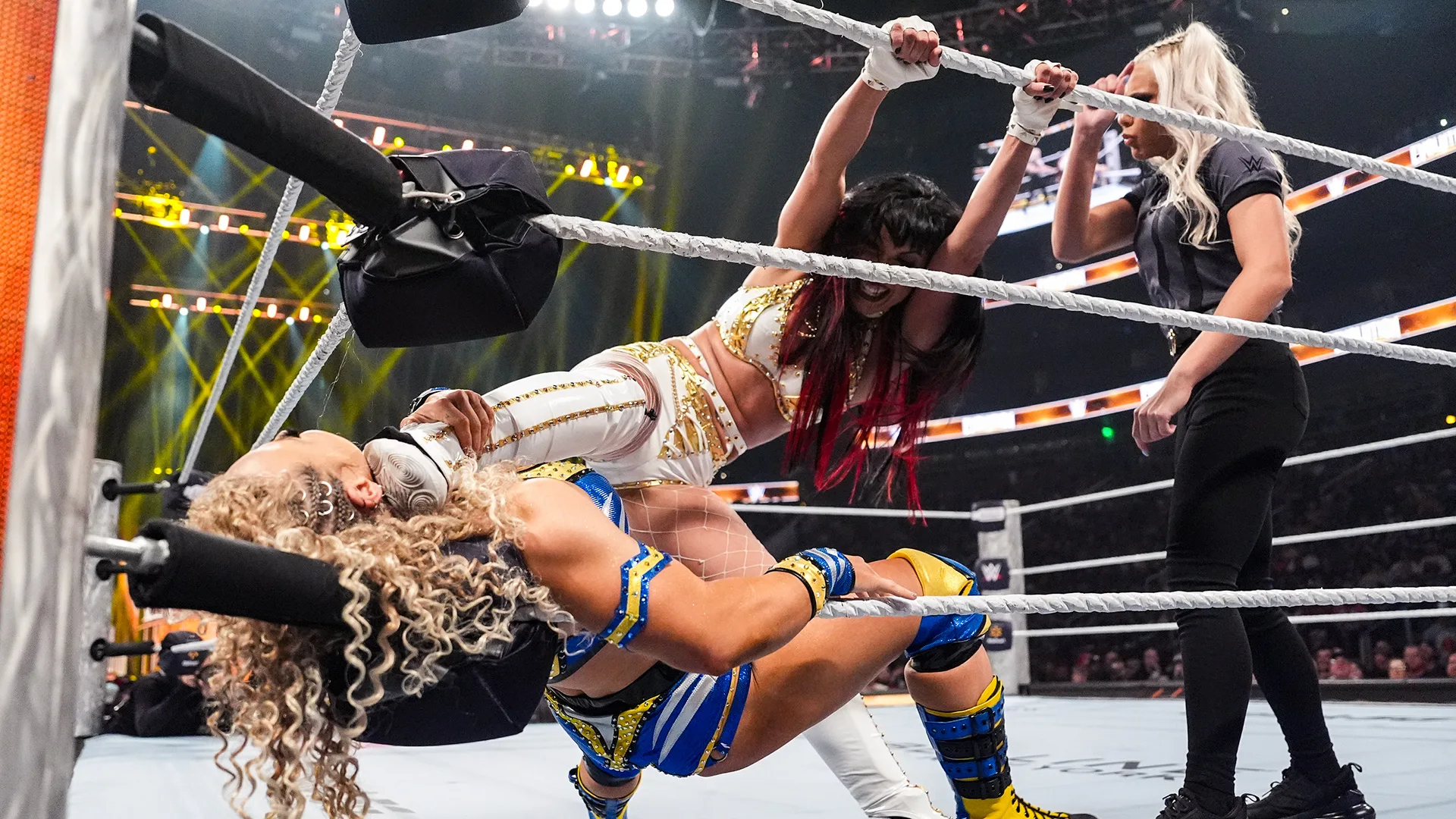 Jacy Jayne revela lesão após luta no WWE Evolution