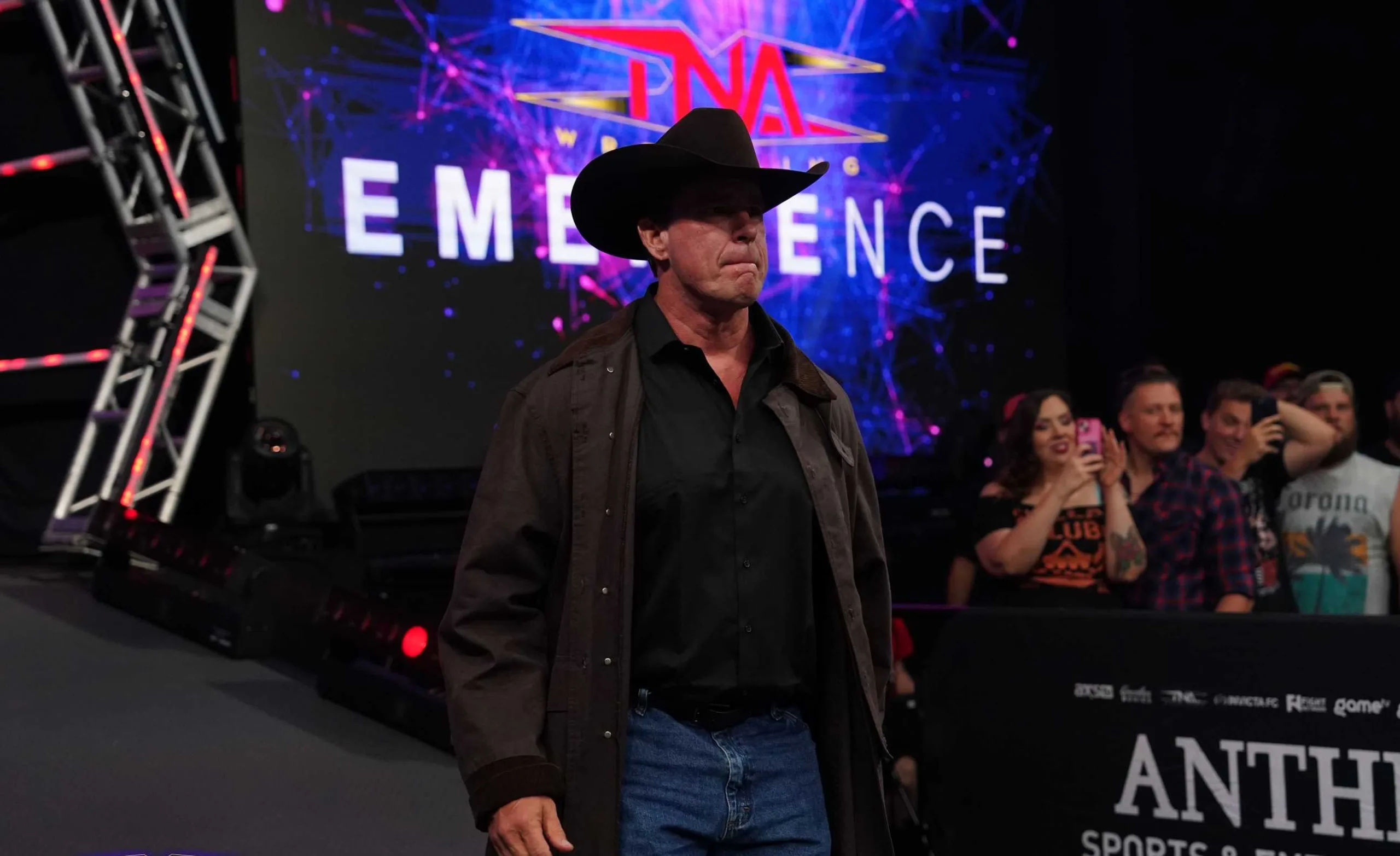 JBL revela bastidores de história cancelada na TNA