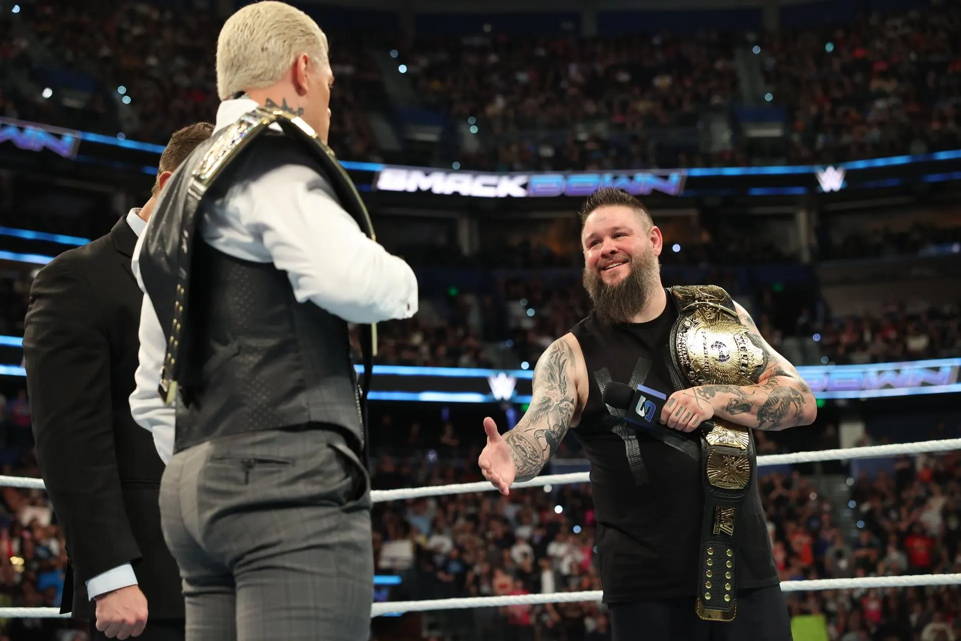 Kevin Owens comenta sobre “vender a alma” ao The Rock