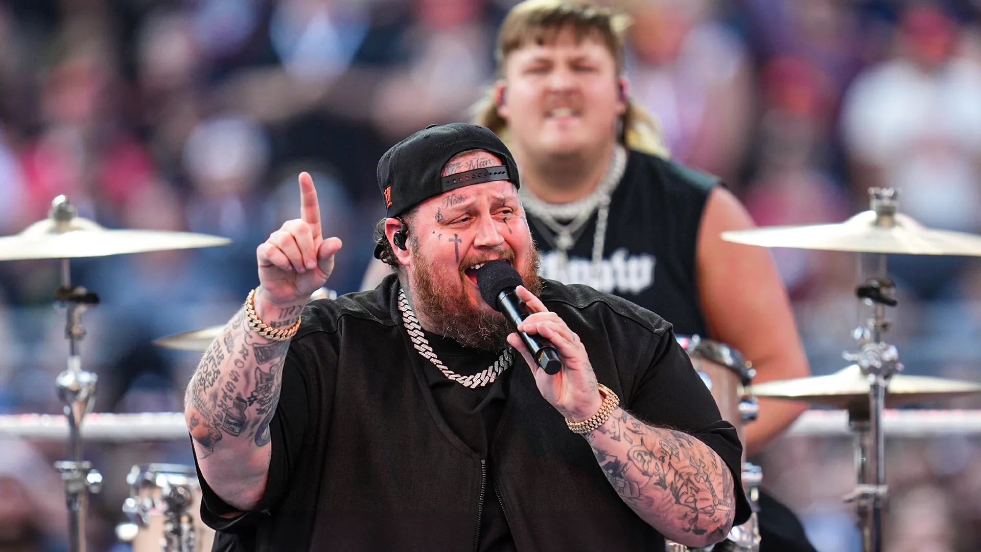 Jelly Roll revela lesão sofrida durante treino para luta no WWE SummerSlam