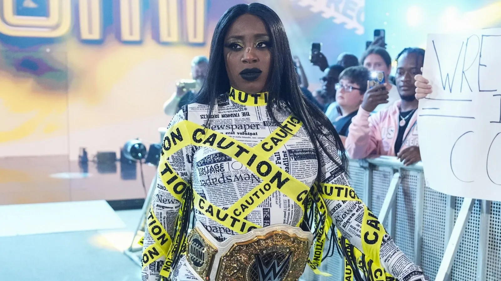 Atualização sobre Naomi após ser retirada do WWE RAW desta semana