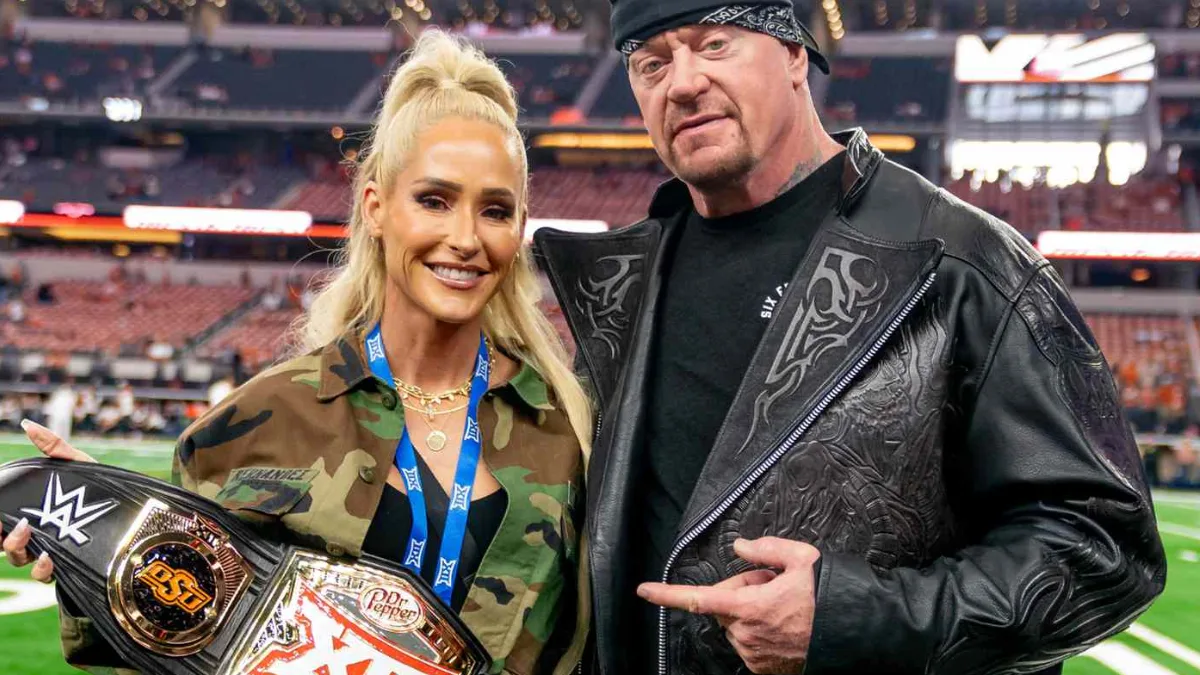 Undertaker nega que influenciou na carreira de Michelle McCool na WWE