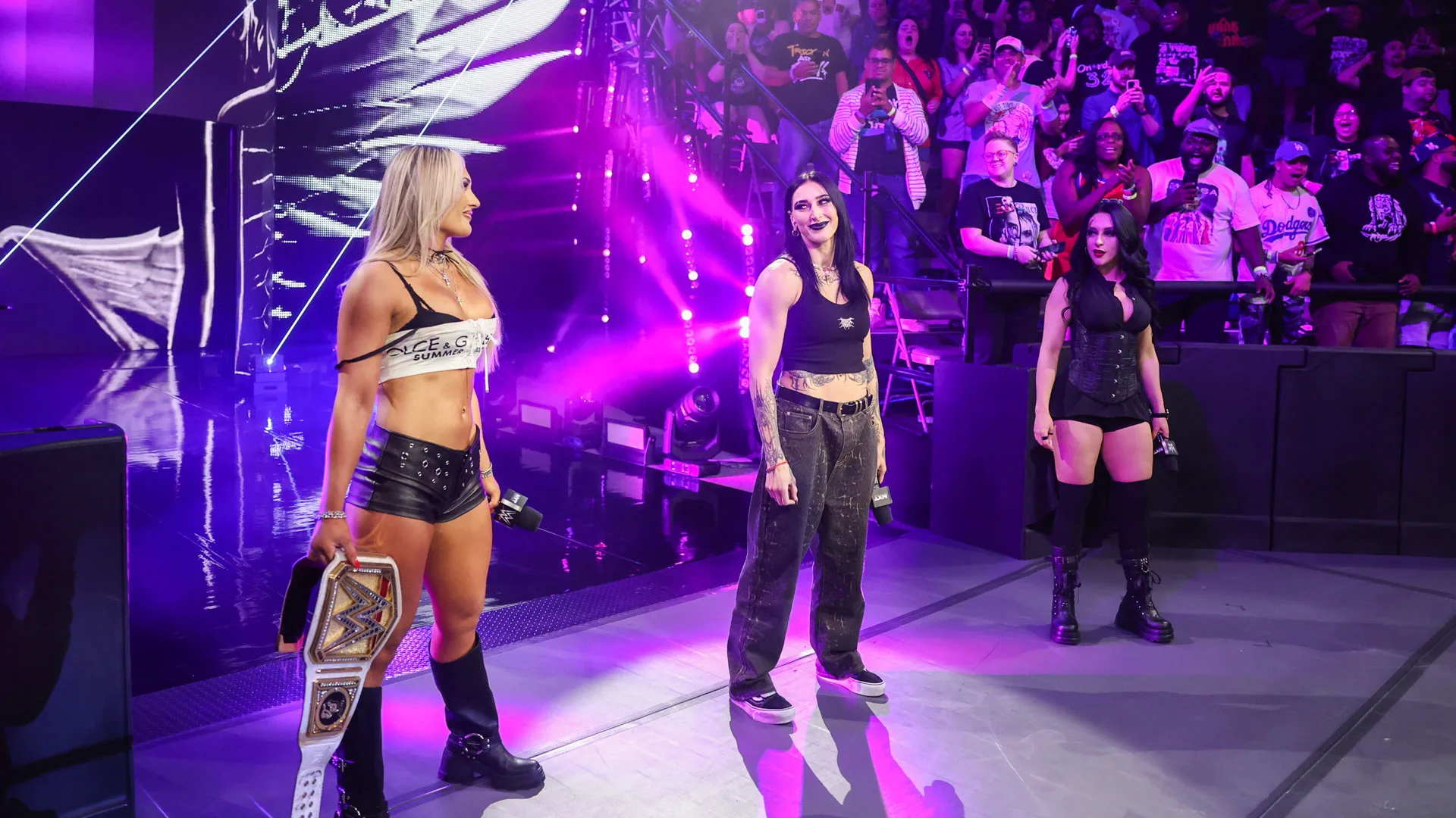 Tiffany Stratton fora do NXT Homecoming