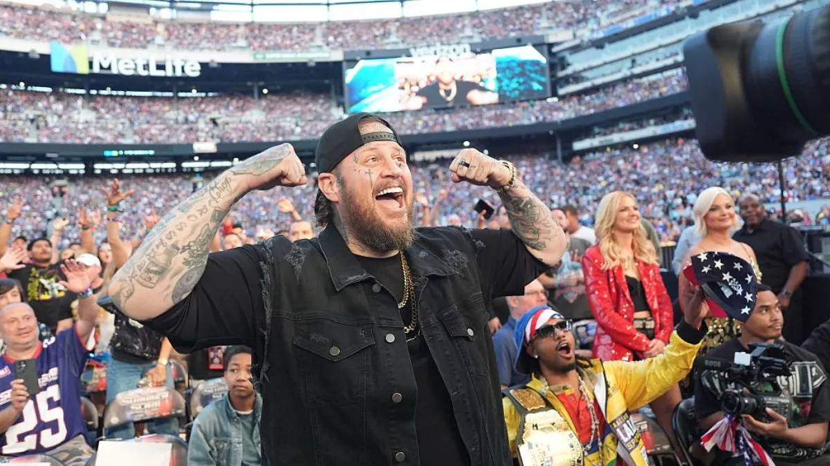 Jelly Roll revelou que insistiu em perder sua luta de estreia na WWE ao lado de Randy Orton