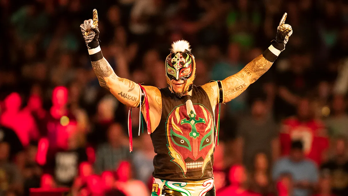 Rey Mysterio está próximo do retorno aos ringues