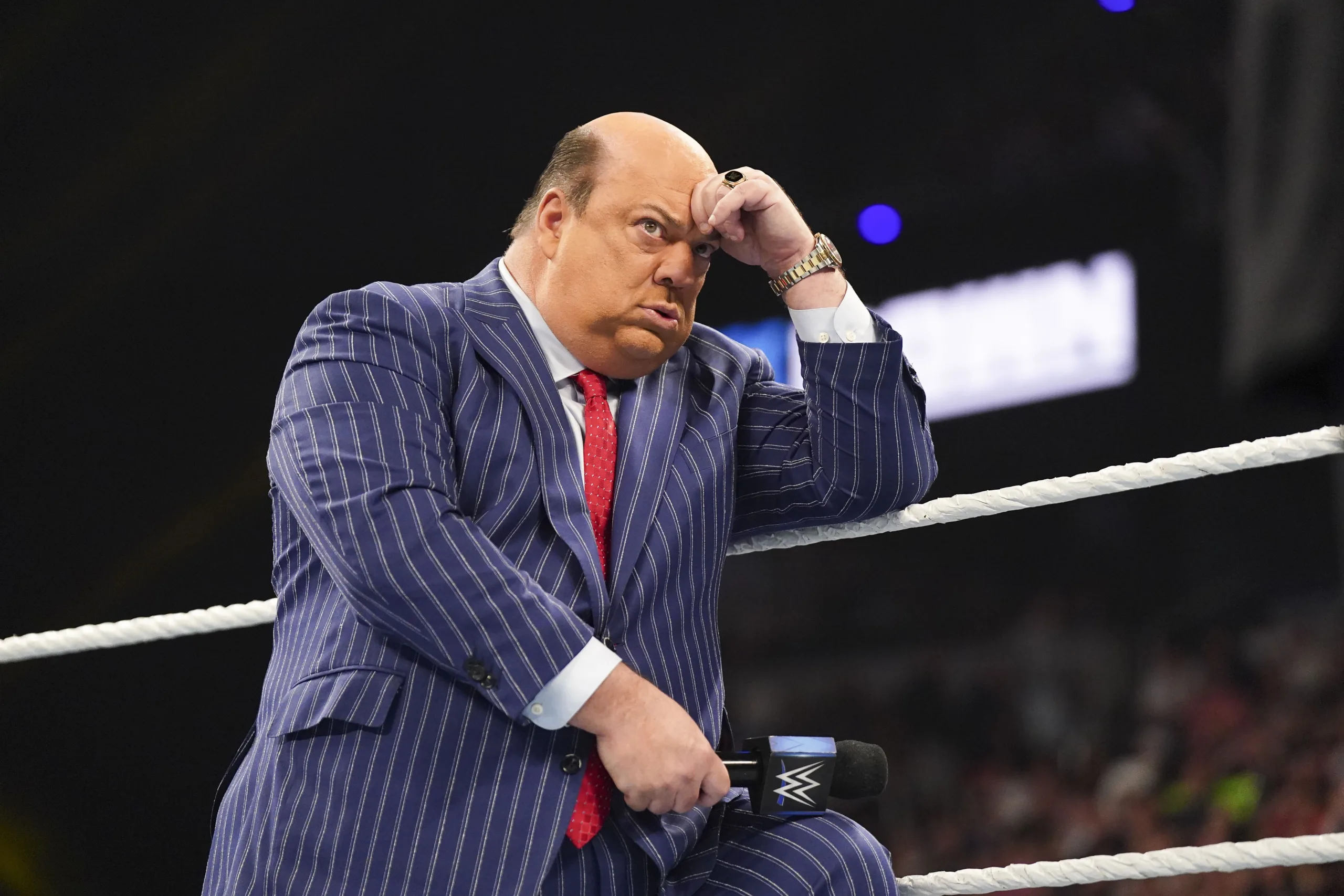 Paul Heyman empurra criança no Survivor Series; WWE culpa segurança