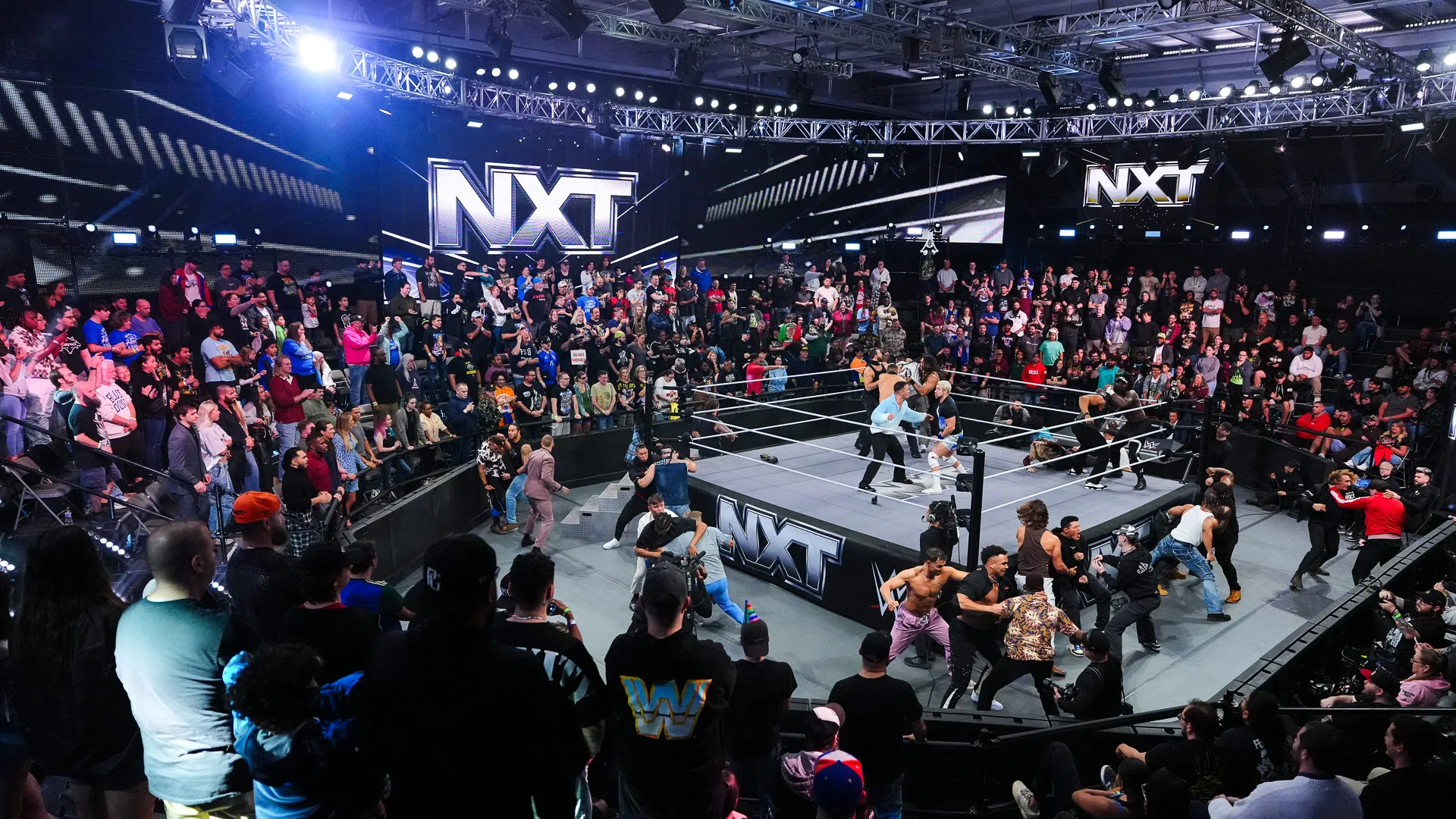 Ava anuncia luta de escada pelo título vago do WWE NXT