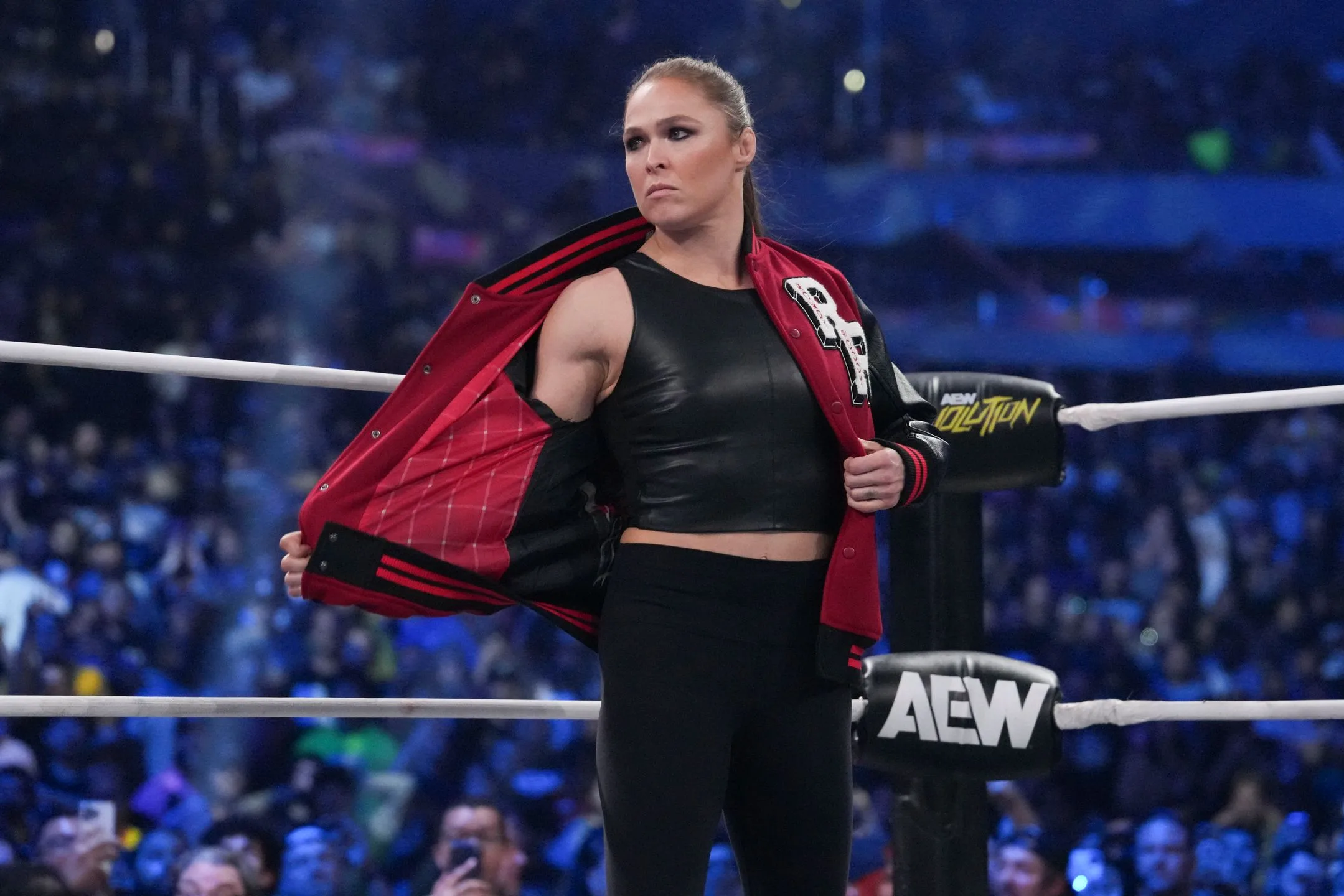Status de Ronda Rousey na AEW é incerto após aparição surpresa