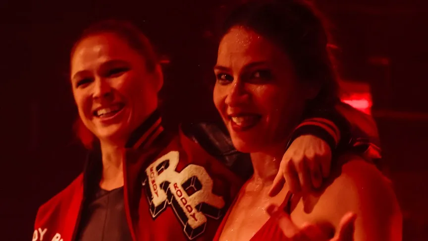 Ronda Rousey confronta Toni Storm no AEW Revolution