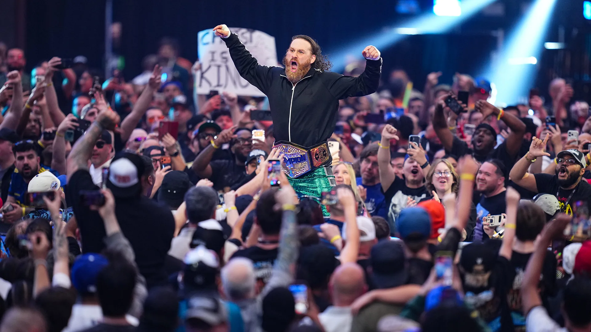 Sami Zayn comenta “vibe estranha” em torno da WrestleMania 42