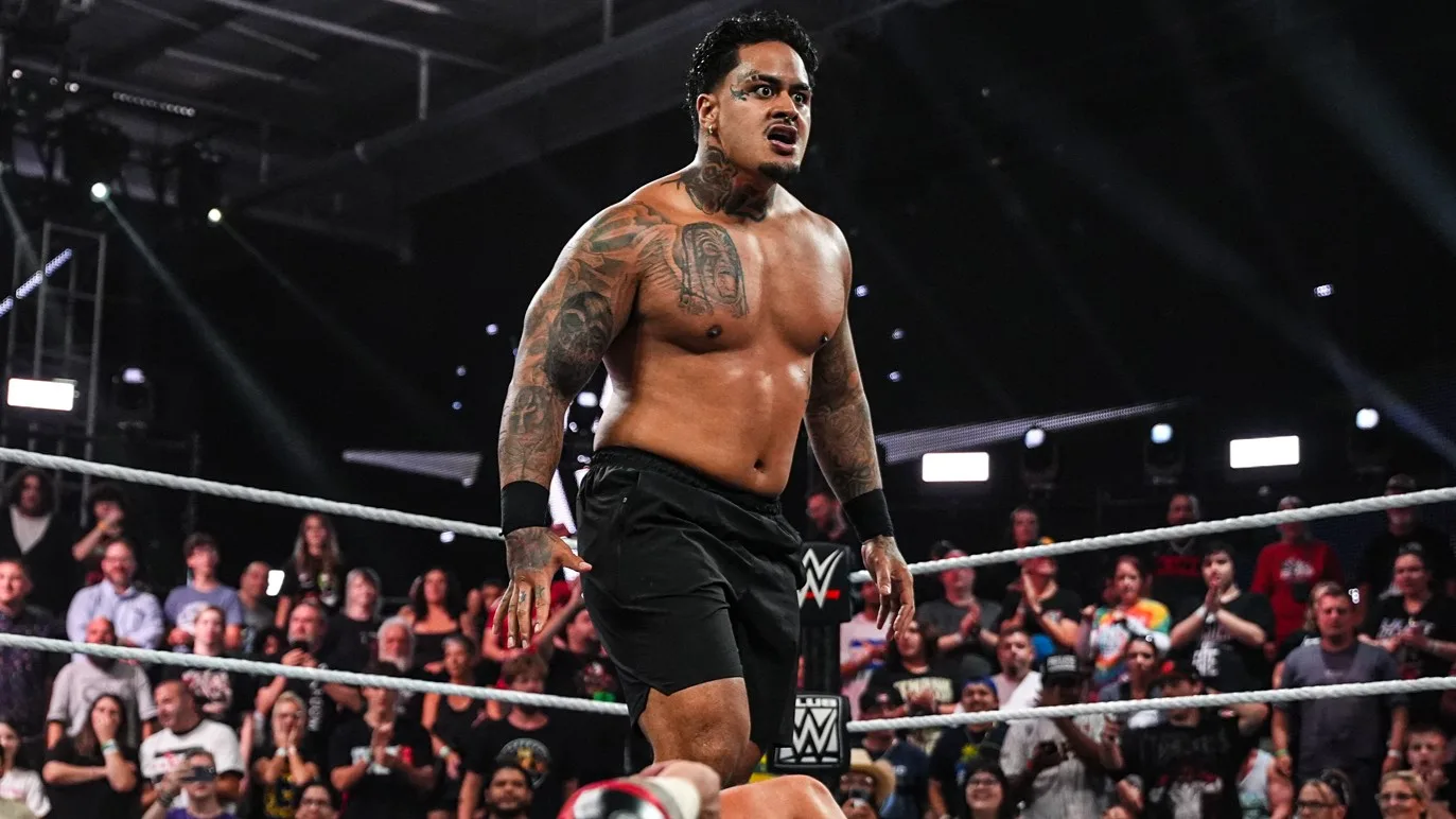 Zilla Fatu estreia no NXT e interrompe luta principal